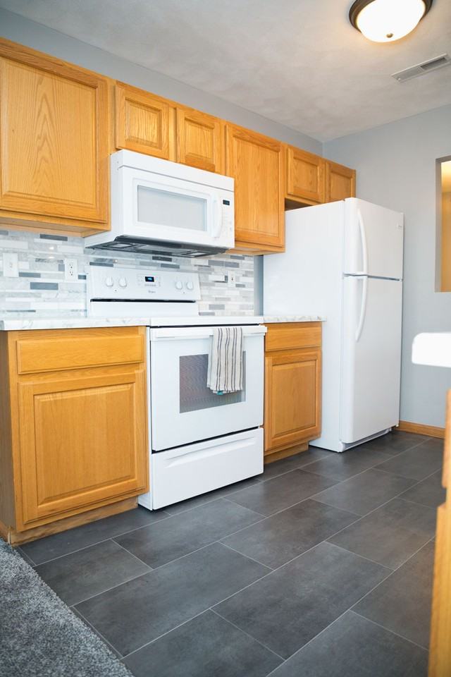 7964 Royal Oaks Rd #NA - Photo 4 of 11