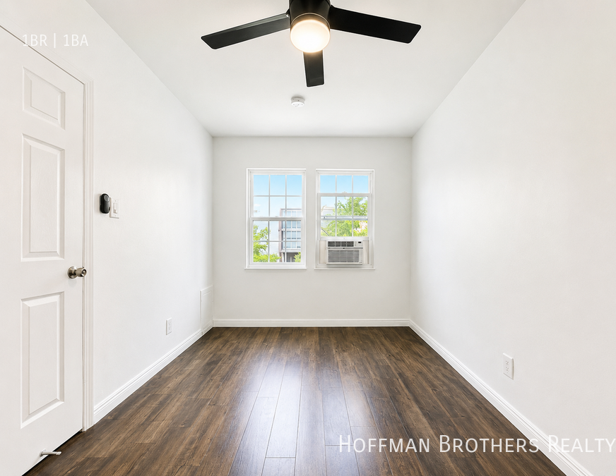 3017 London St #3-4 - Photo 4 of 13