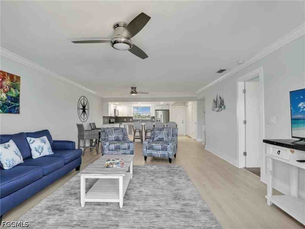 4817 Sw 8th Pl #202 - Photo 3 of 32