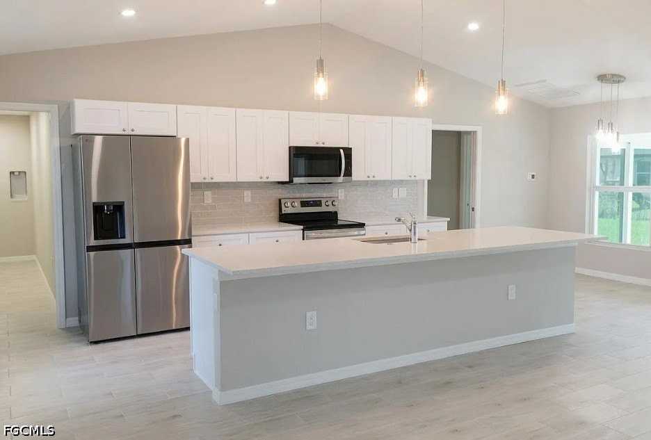 1003 Nw 7th Pl - Photo 2 of 16