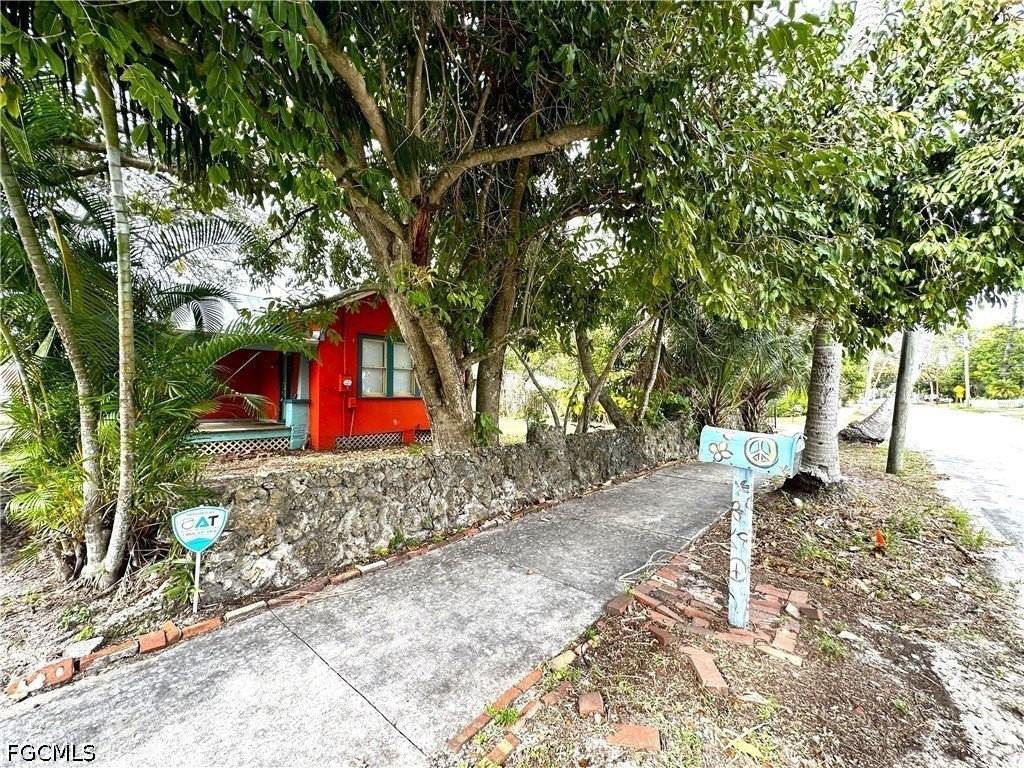 1792 Hough St - Photo 2 of 18