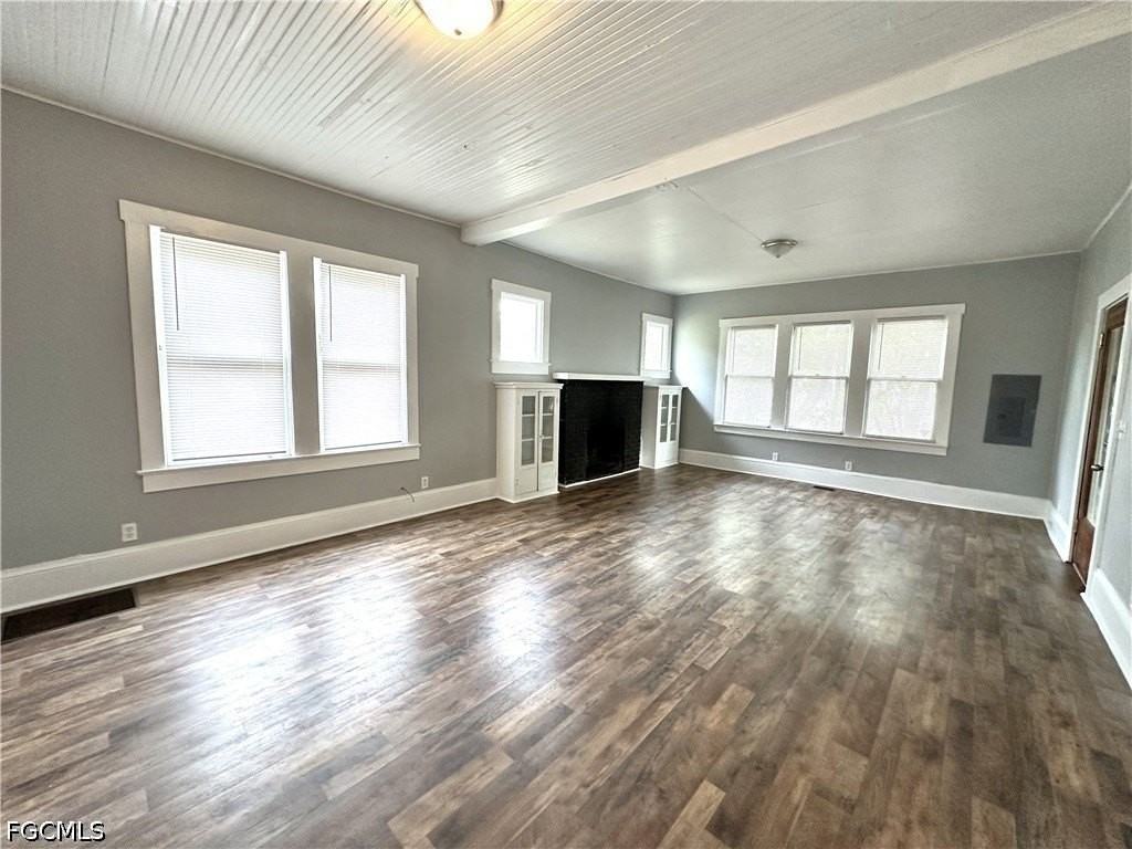 1792 Hough St - Photo 6 of 18
