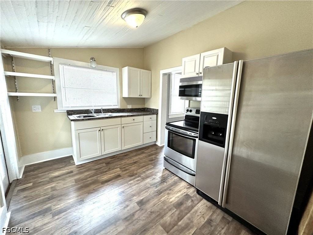 1792 Hough St - Photo 7 of 18