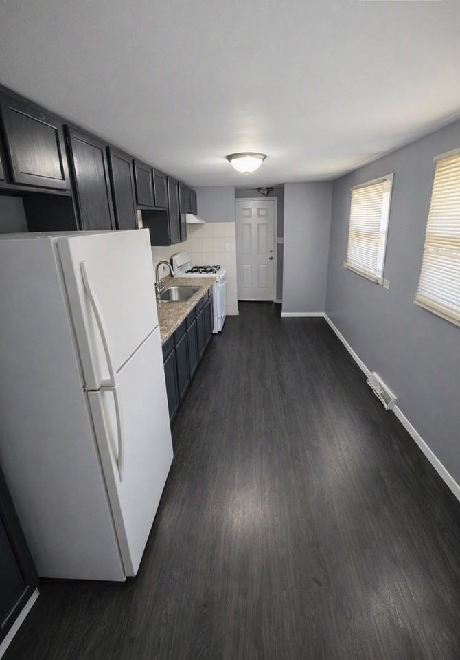 16340 Ashland Ave #NA - Photo 4 of 10