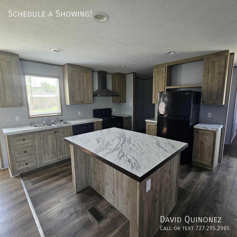 2737 W Washington Center Rd #124