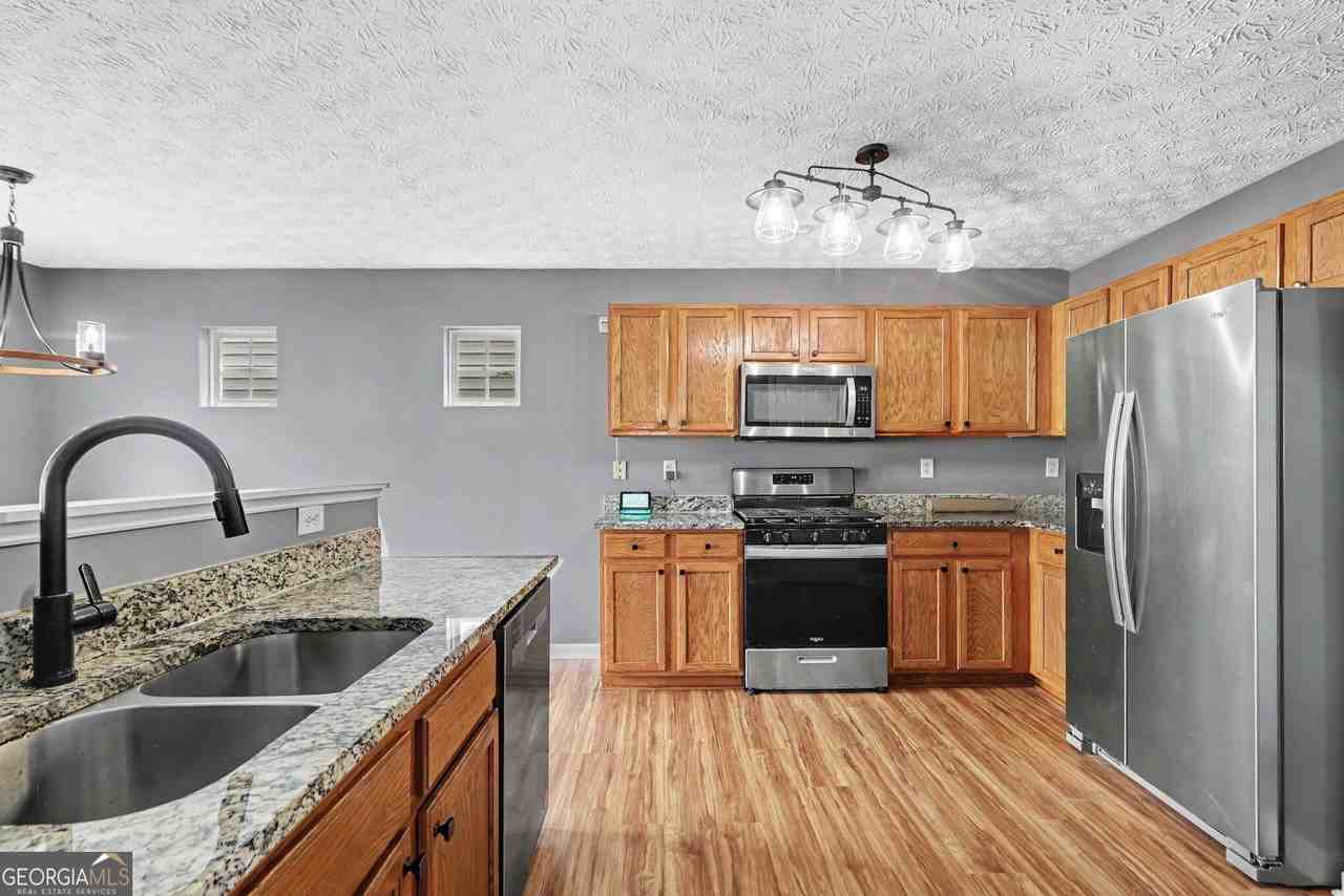 74 Slate Dr - Photo 5 of 27