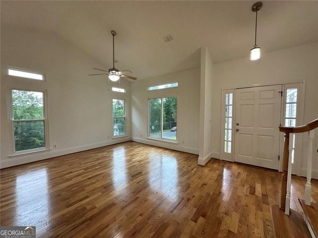1290 Sweet Woods Dr - Photo 4 of 21