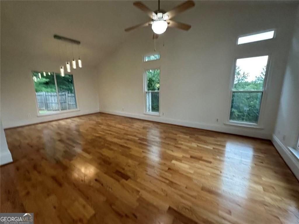 1290 Sweet Woods Dr - Photo 5 of 21