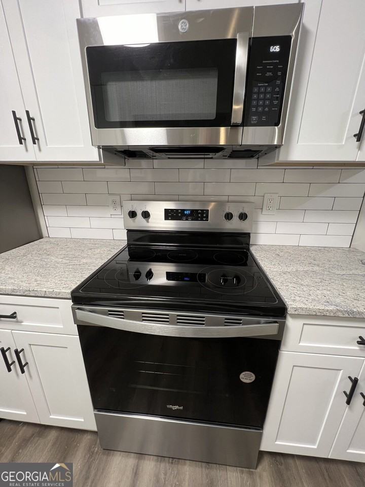 403 Deergrass Trl - Photo 7 of 17