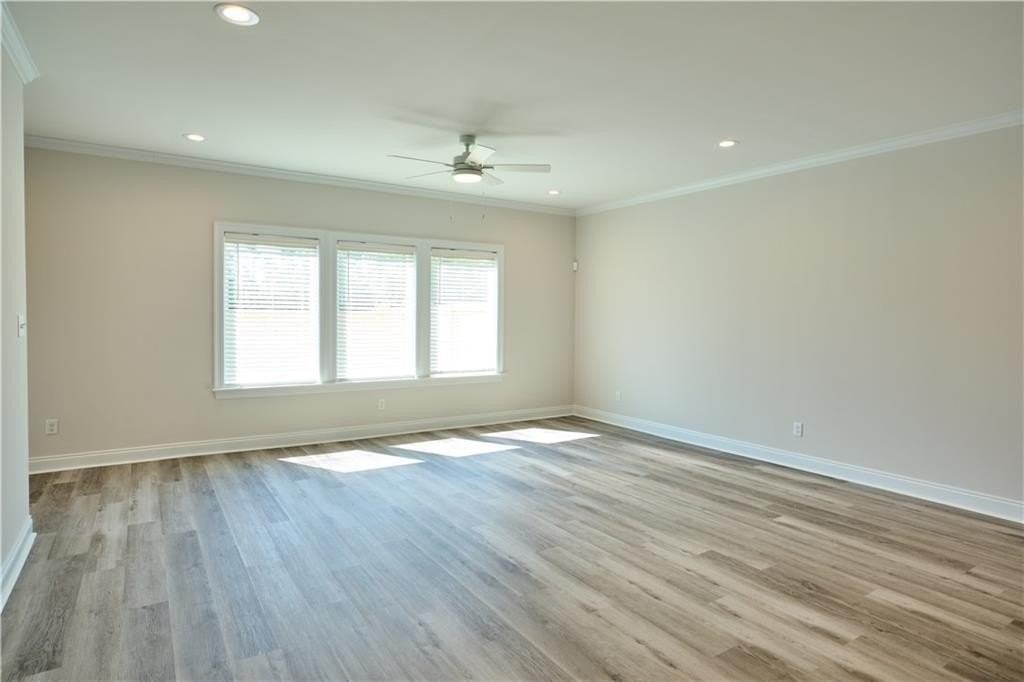 8561 Clarke Rd - Photo 6 of 24