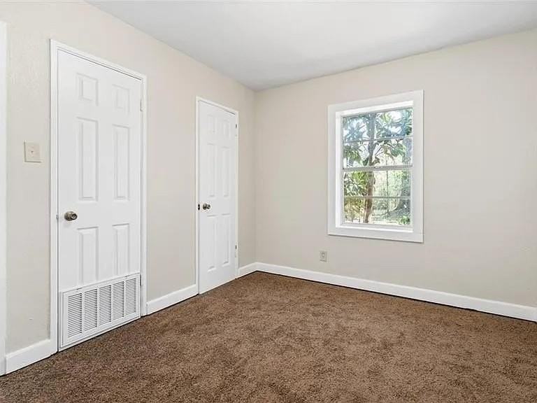 1575 Marengo Dr - Photo 3 of 11