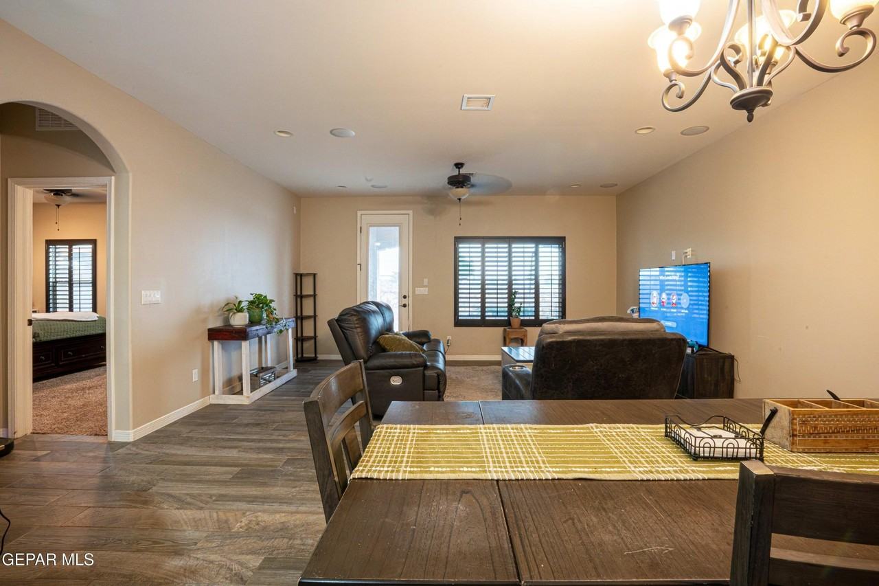 14820 Boer Trail Ave - Photo 7 of 24