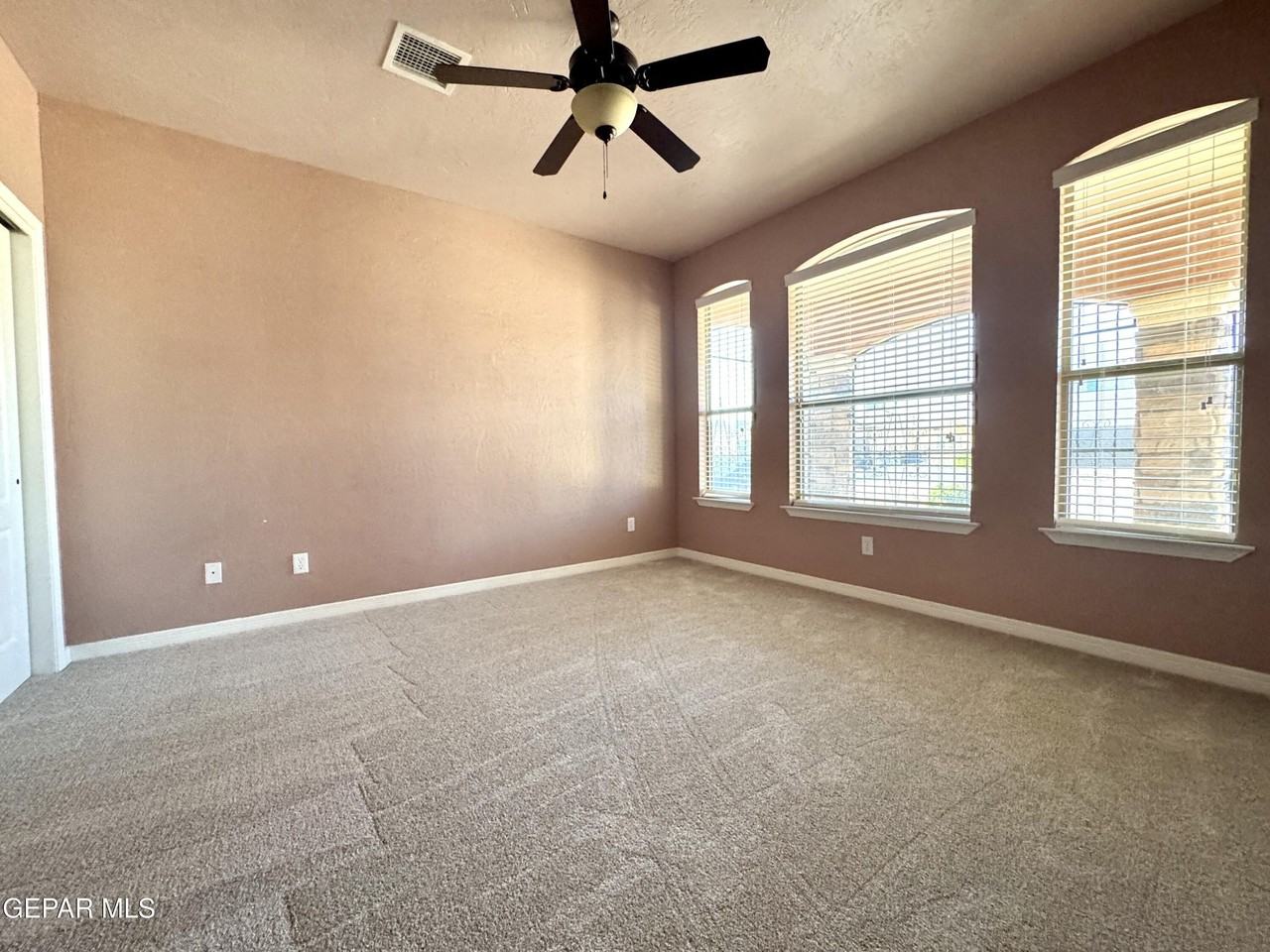 5429 Pedro Lucero Dr - Photo 6 of 44