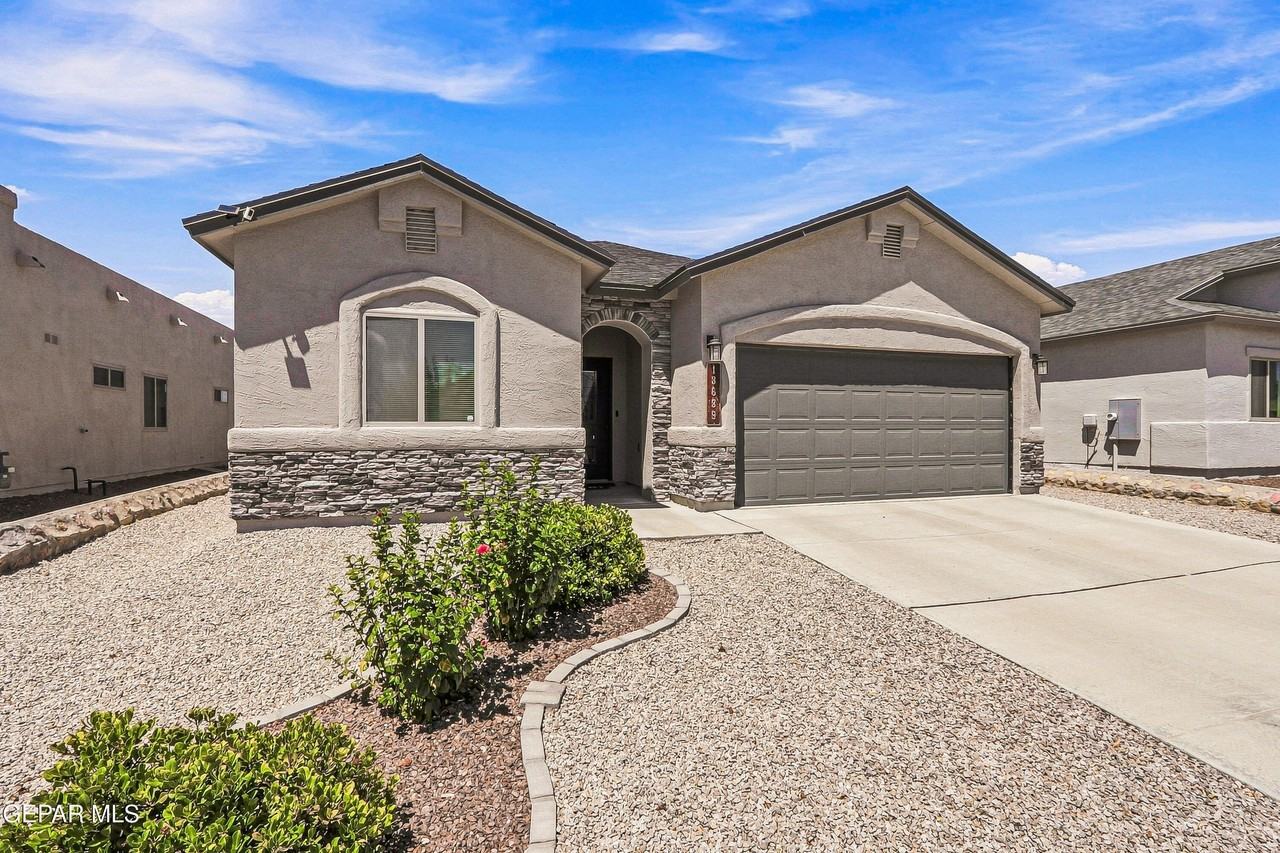 13689 Flora Vista Ave - Photo 3 of 44