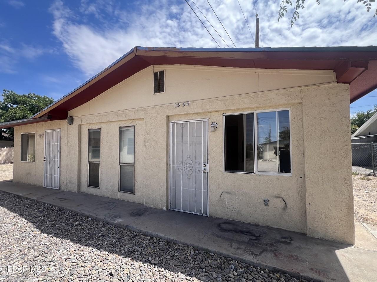 1008 Antonio St #REAR - Photo 2 of 11