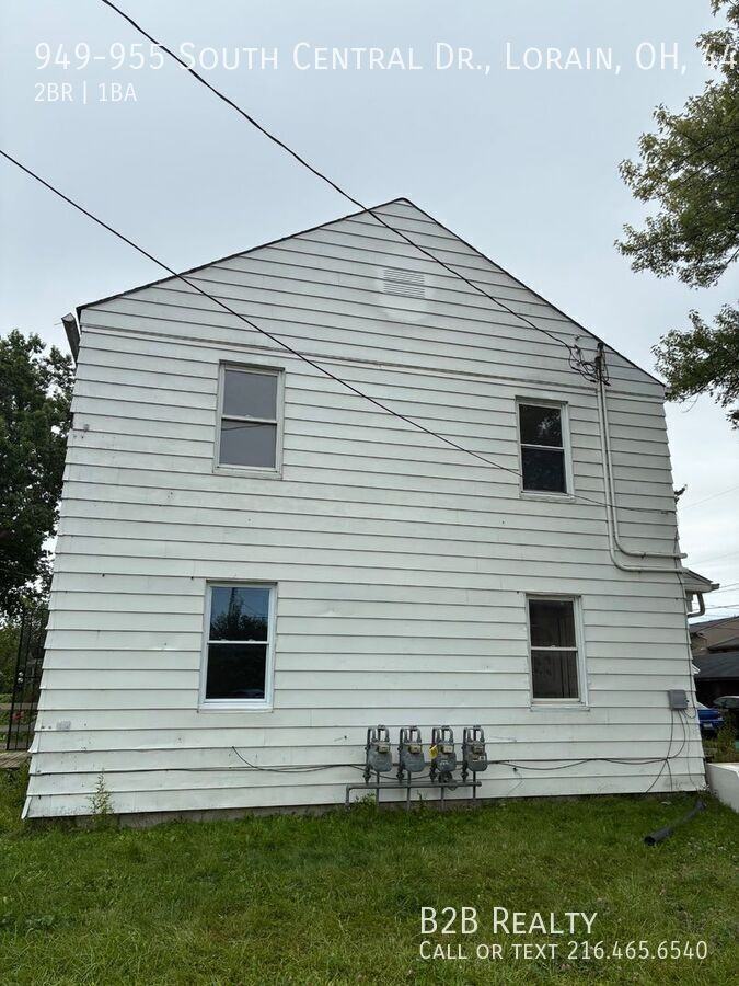949-955 South Central Dr., Lorain, OH, 44052 #955 - Photo 2 of 22