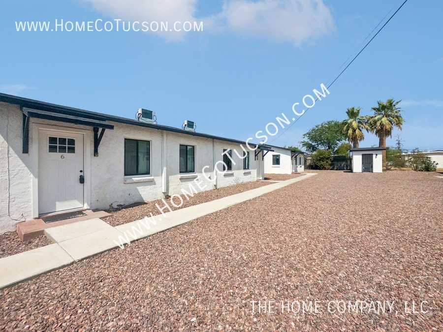 2714 N Hopi Pl #6 - Photo 4 of 36