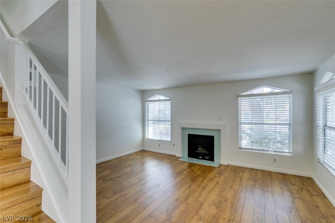 2838 Dawn Crossing Dr - Photo 4 of 40
