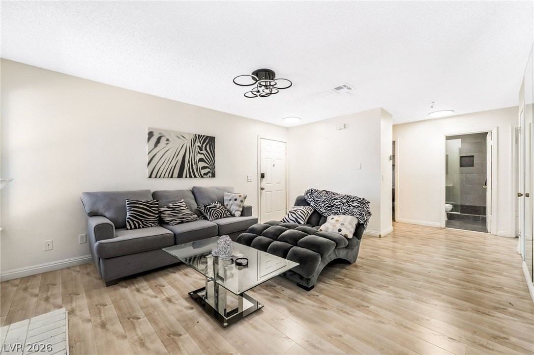 5576 W Rochelle Ave #43C - Photo 4 of 33