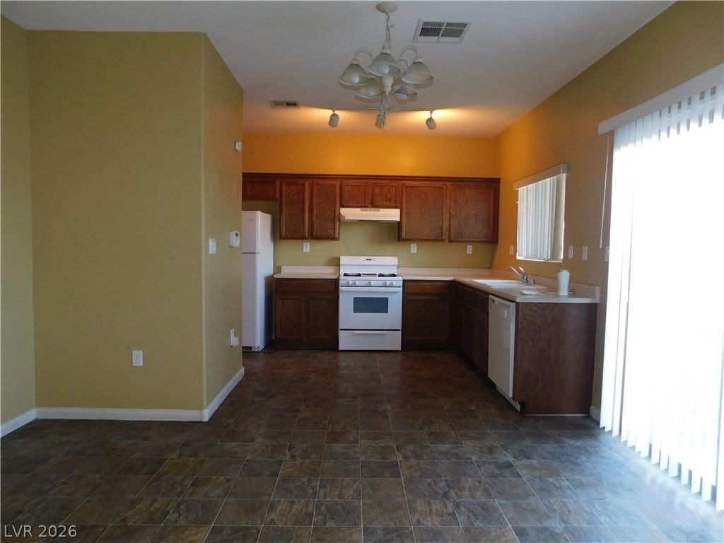5260 Birdstone Ct - Photo 5 of 22