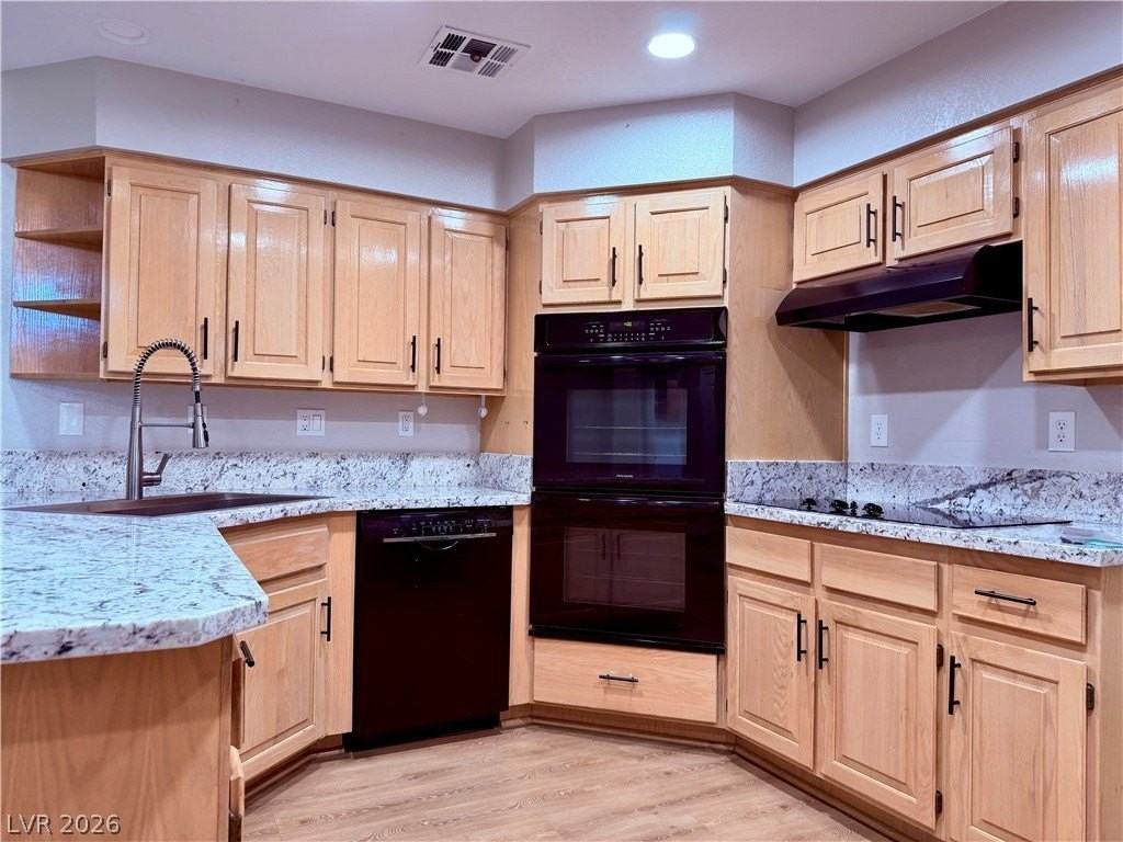 412 Fallwood Ln - Photo 4 of 11