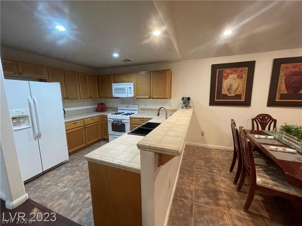 9174 Red Currant Ave - Photo 5 of 9