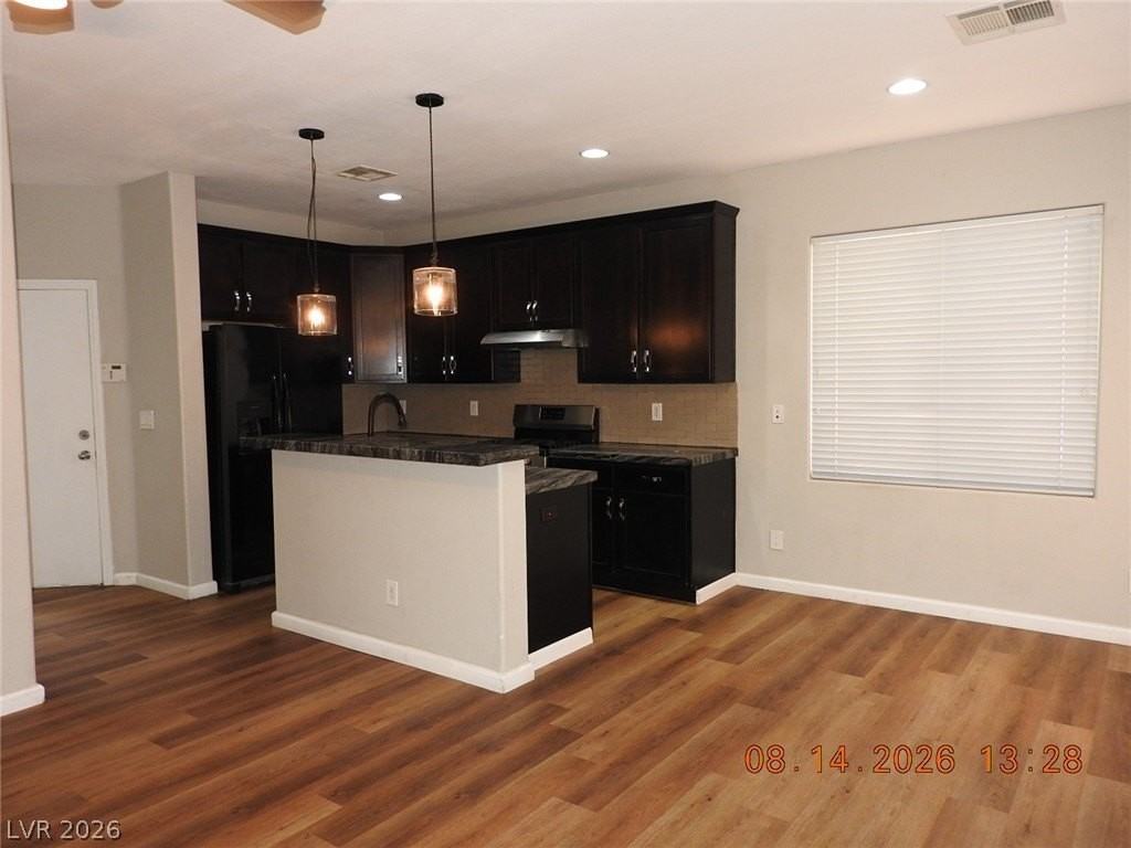 8416 Viansa Loma Ave - Photo 7 of 33