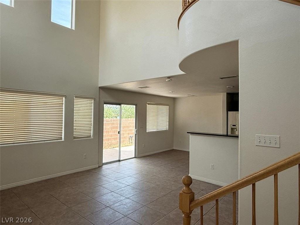 5665 Rose Tiara Dr - Photo 4 of 12