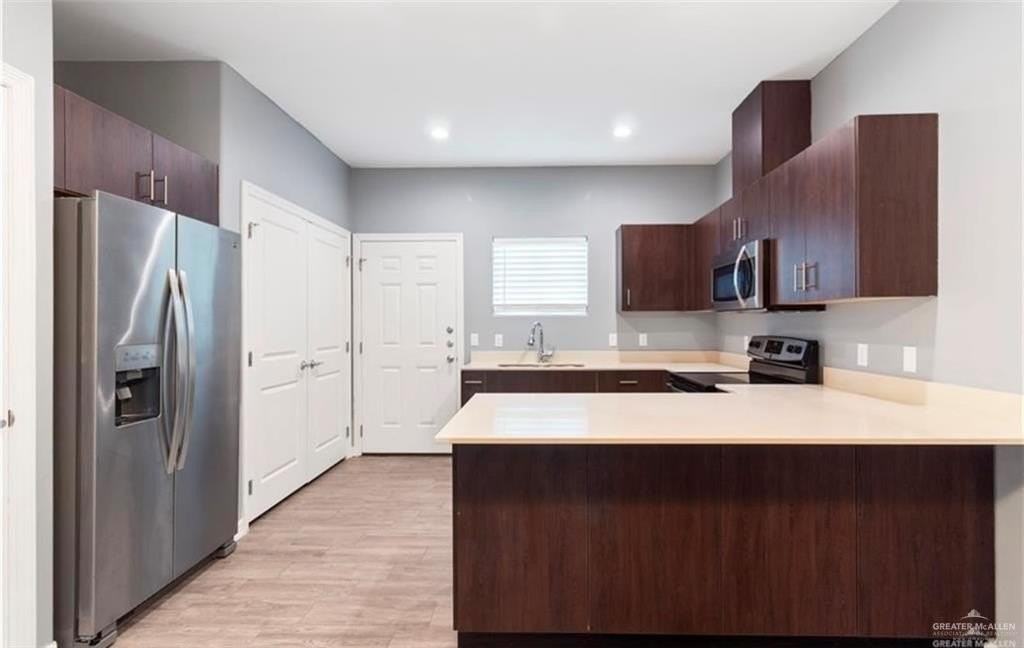 1720 W Taft St #4 - Photo 4 of 20