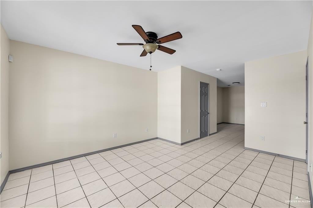 610 N Broadway St #6 - Photo 4 of 10