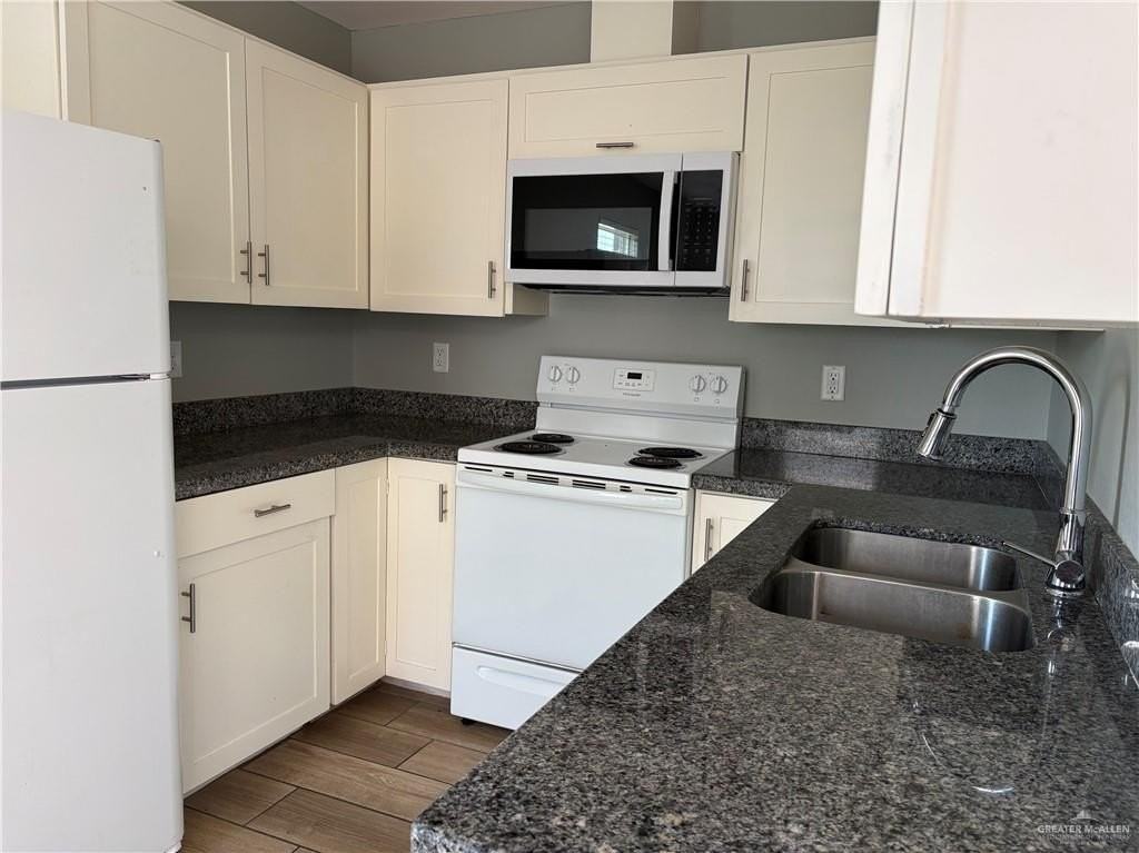 824 S Mississippi St - Photo 5 of 11