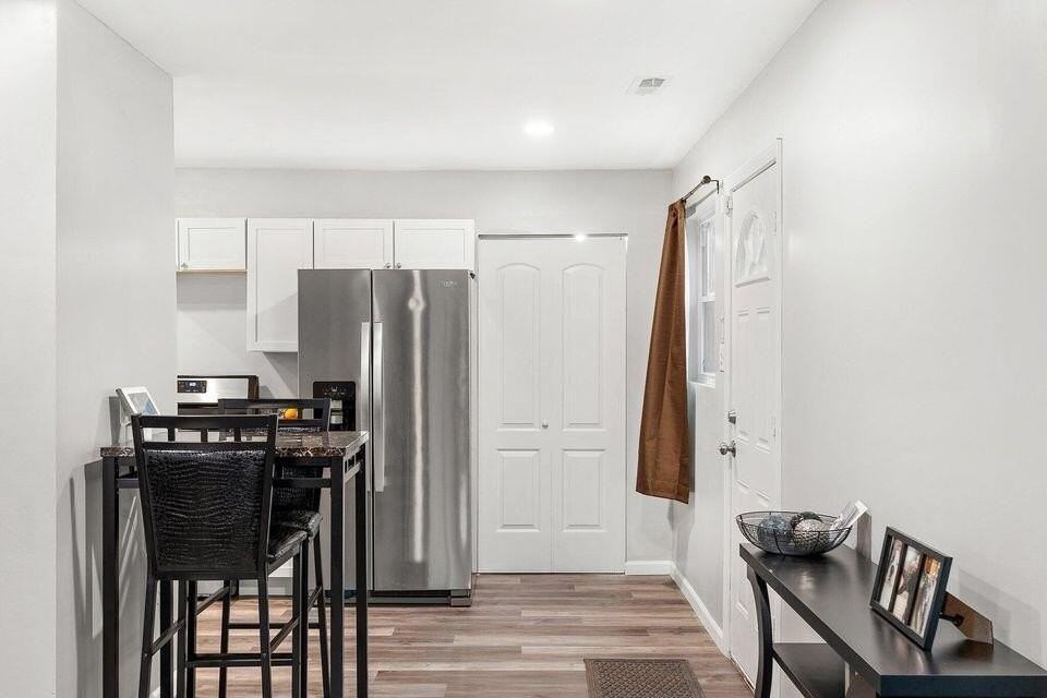 4138 W 20th Ave - Photo 5 of 15