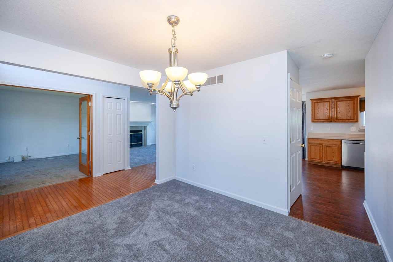 7798 Greene Farm Dr - Photo 5 of 50
