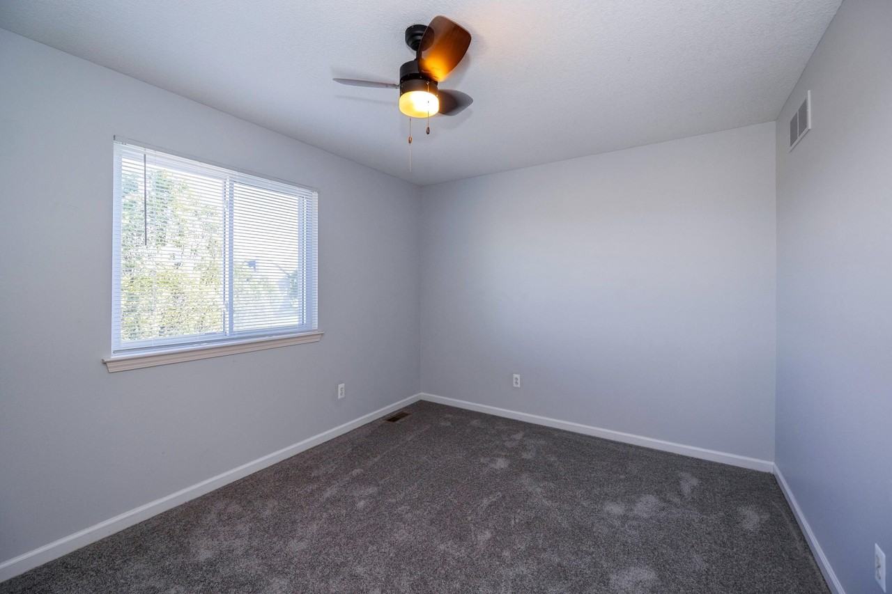 7798 Greene Farm Dr - Photo 7 of 50