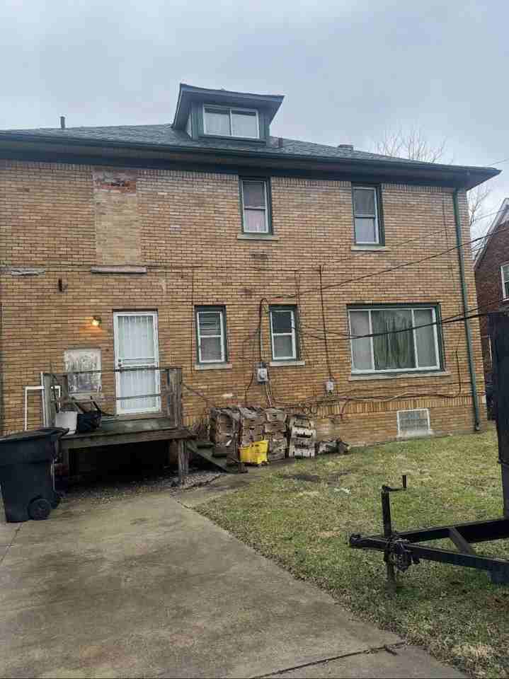 1926 Oakman Blvd - Photo 2 of 2