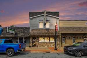 featured image of 137 N Main St