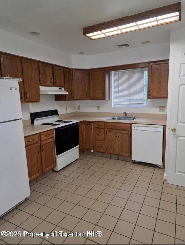308 New York St - Photo 3 of 8