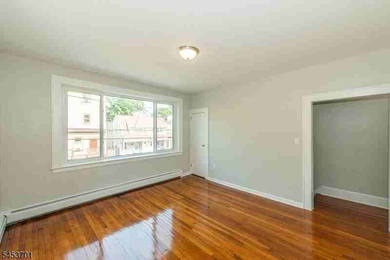 28 Mission St #2 - Photo 4 of 20