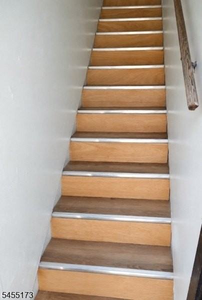 147 Meriline Ave - Photo 2 of 6