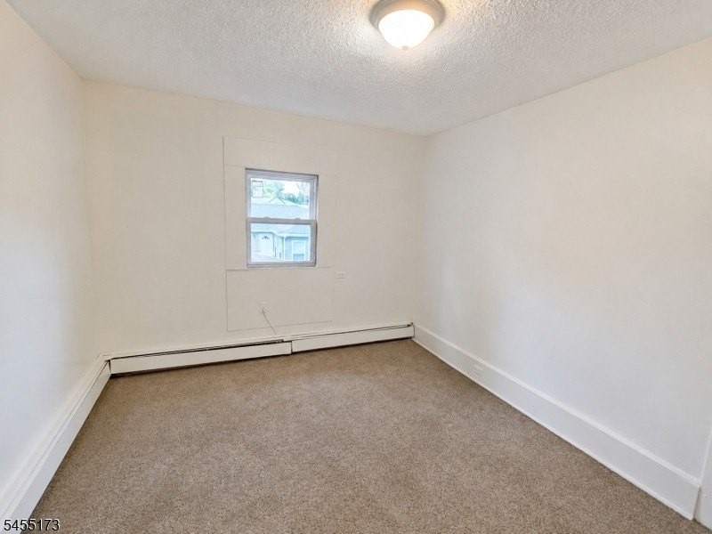 147 Meriline Ave - Photo 4 of 6