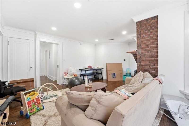 274 Crawford Ter #2 - Photo 3 of 22
