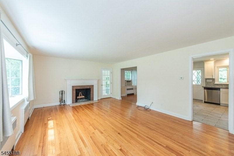 11 Jay Rd - Photo 6 of 21