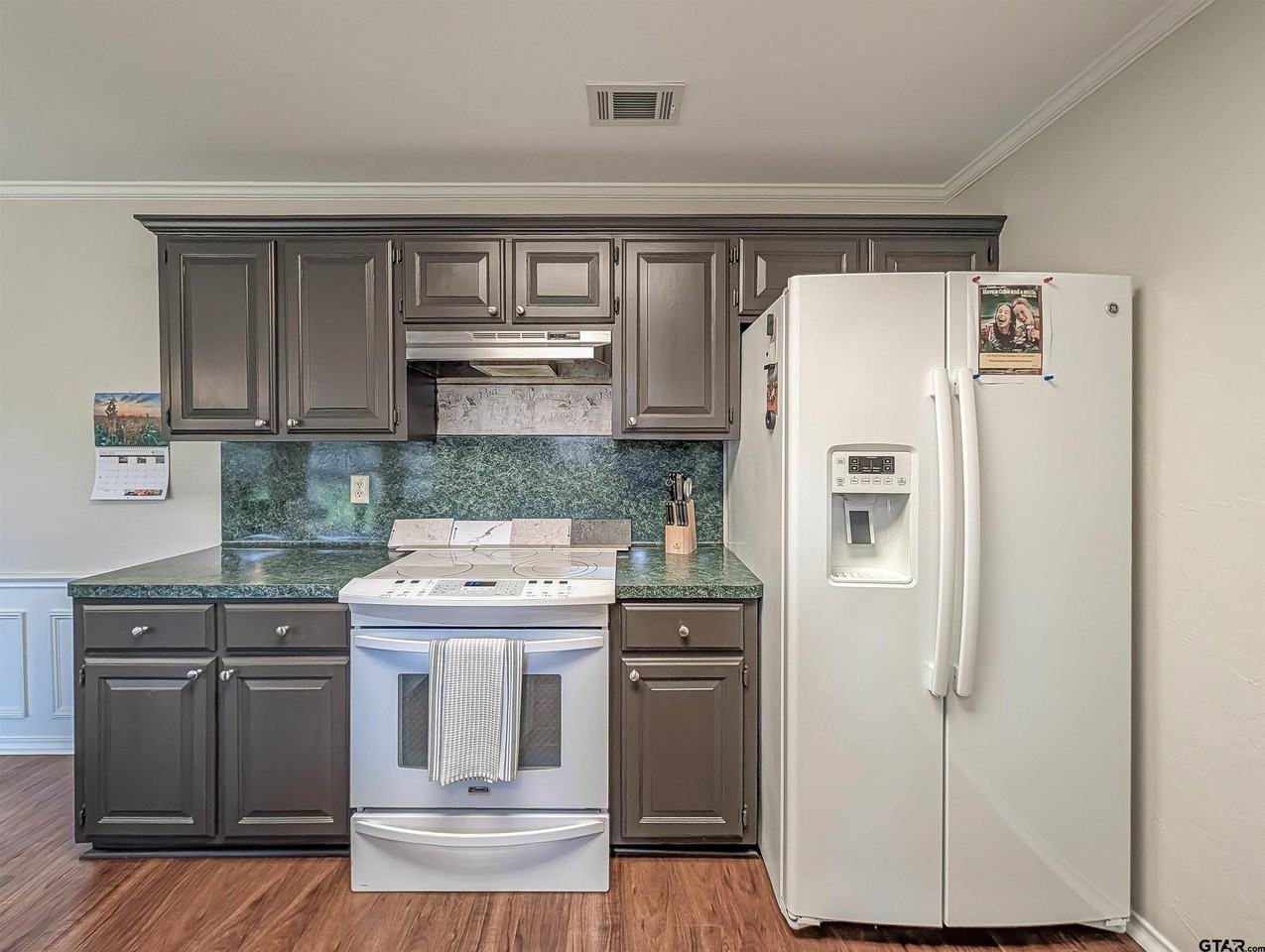 103 Clearview Dr - Photo 2 of 18