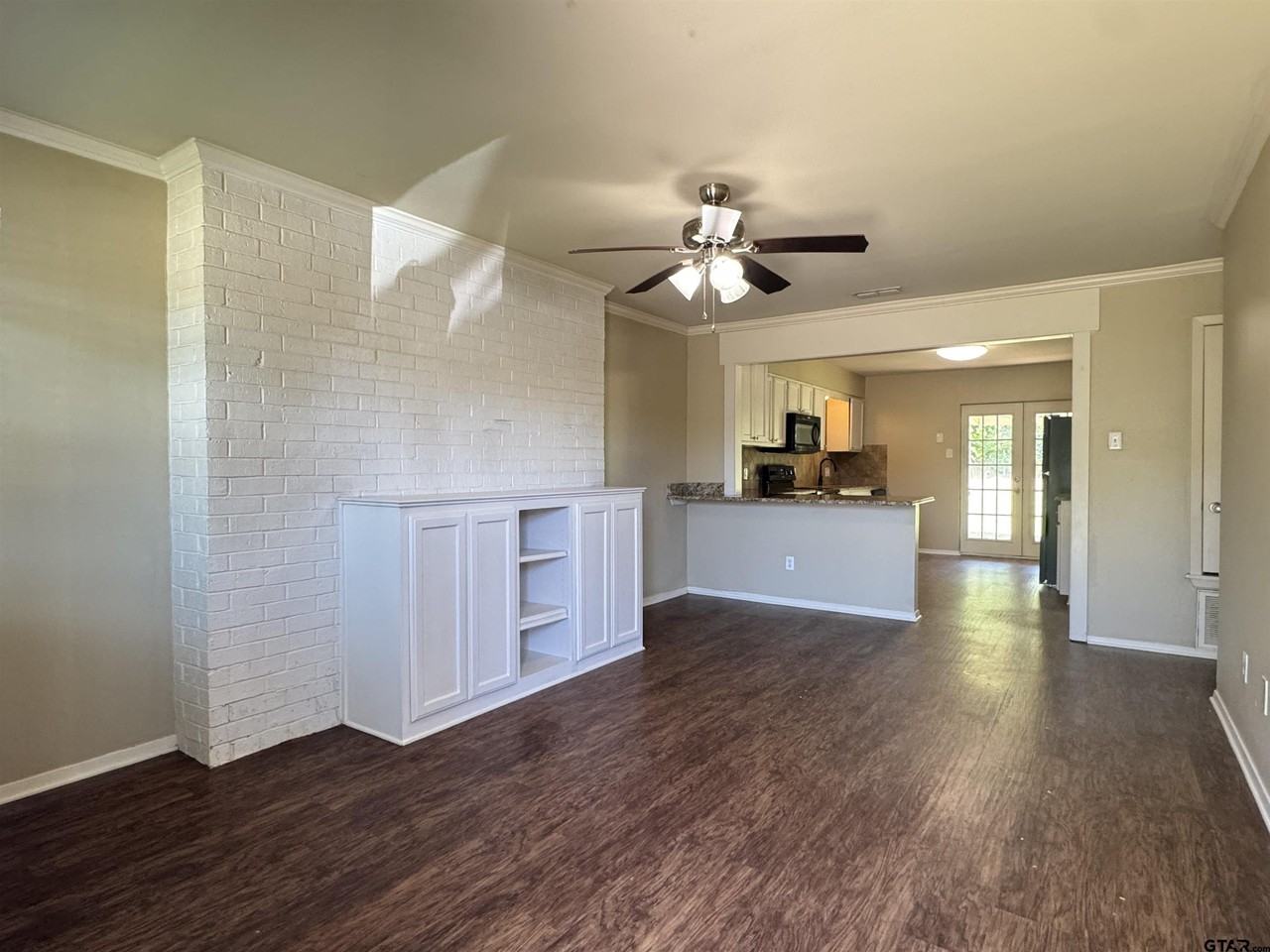 8414 Cambridge Rd - Photo 4 of 22