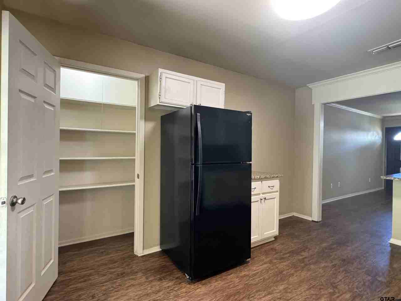 8414 Cambridge Rd - Photo 7 of 22