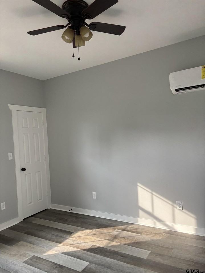 11571 19th Ave Unit 103 - Photo 2 of 4