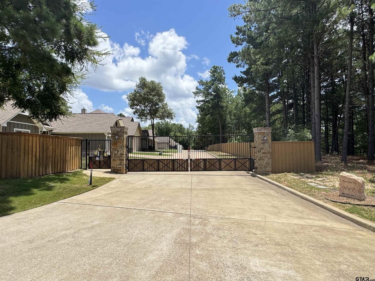 3945 Old Omen Rd - Photo 3 of 26