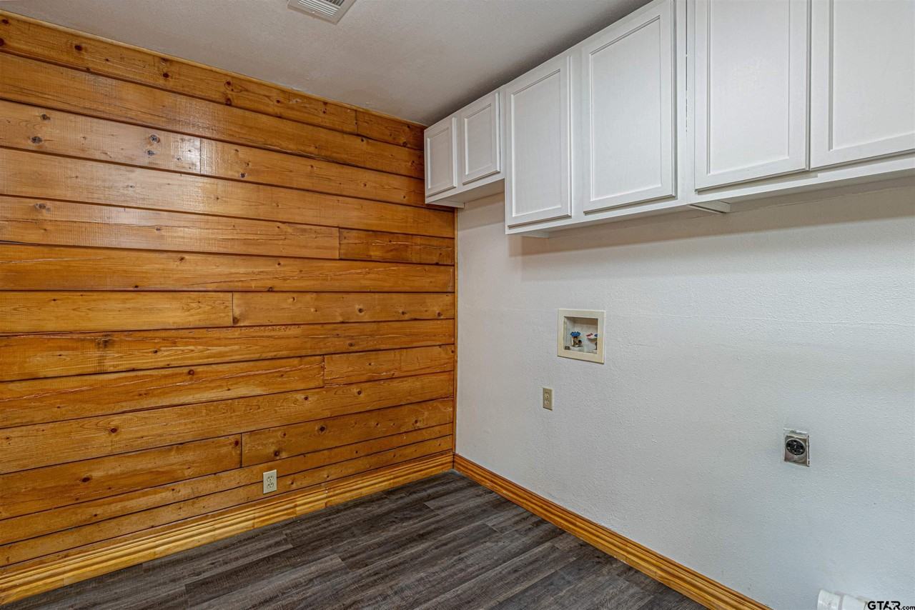 18737 Saddleback Ln - Photo 7 of 25