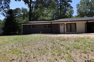 403 Wildwood Dr - Photo 1 of 1
