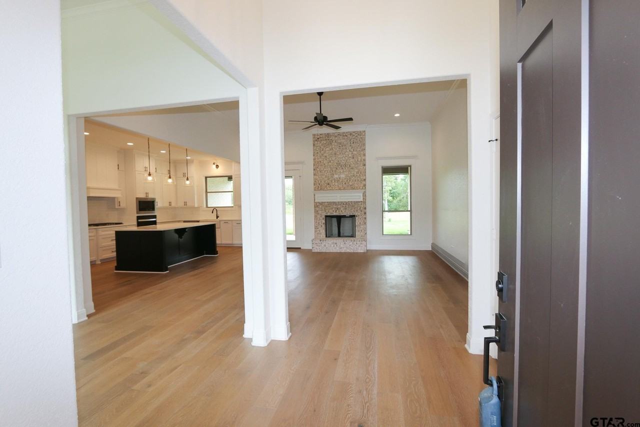 16503 Cooper Way - Photo 6 of 37